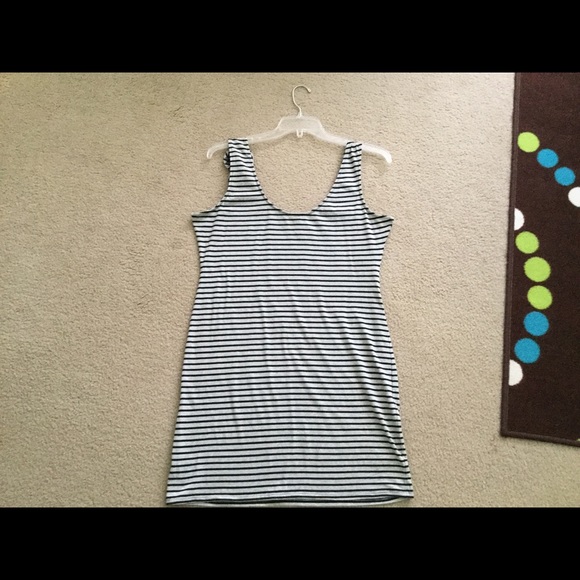 Xhileration Size XXL sleeveless tunic top - Picture 3 of 6